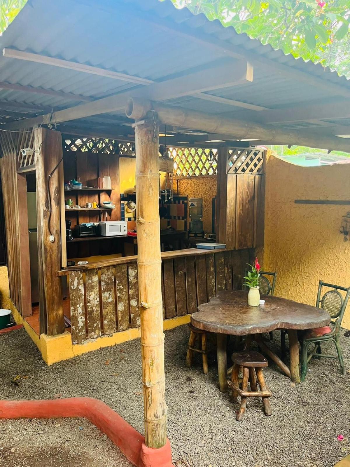 La Casa De Rolando Villa Puerto Viejo de Talamanca Dış mekan fotoğraf